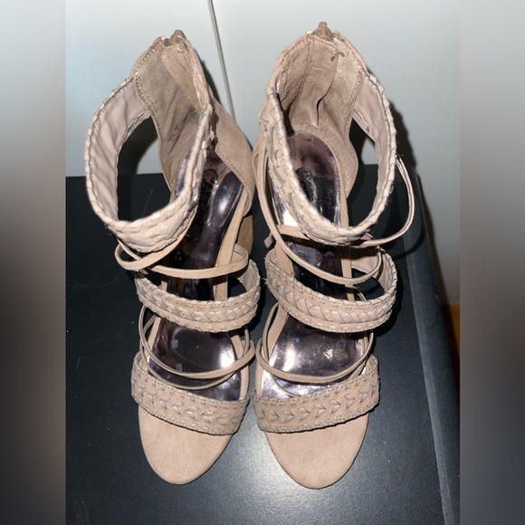 Women's Carlos by Carlos Santana Java Strappy Sandal, Sz 8M - Picture 2 of 6